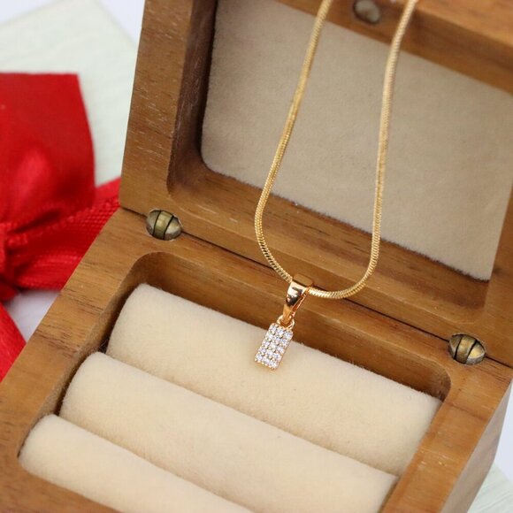 "Rose Gold Plated Rectangular Pendant with Crystal Detailing, XPPT1196 - Picture 10 of 12